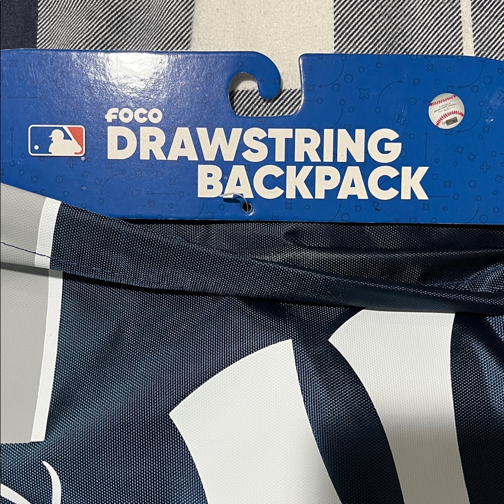 FOCO New York Yankees Drawstring Bag Backpack new with tags - Picture 2 of 5